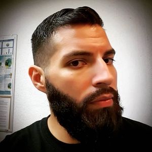 Meet your Posher, Aaron